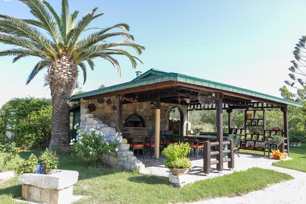 Sandy Beach Villas And Apartments Svoronata Exterior foto
