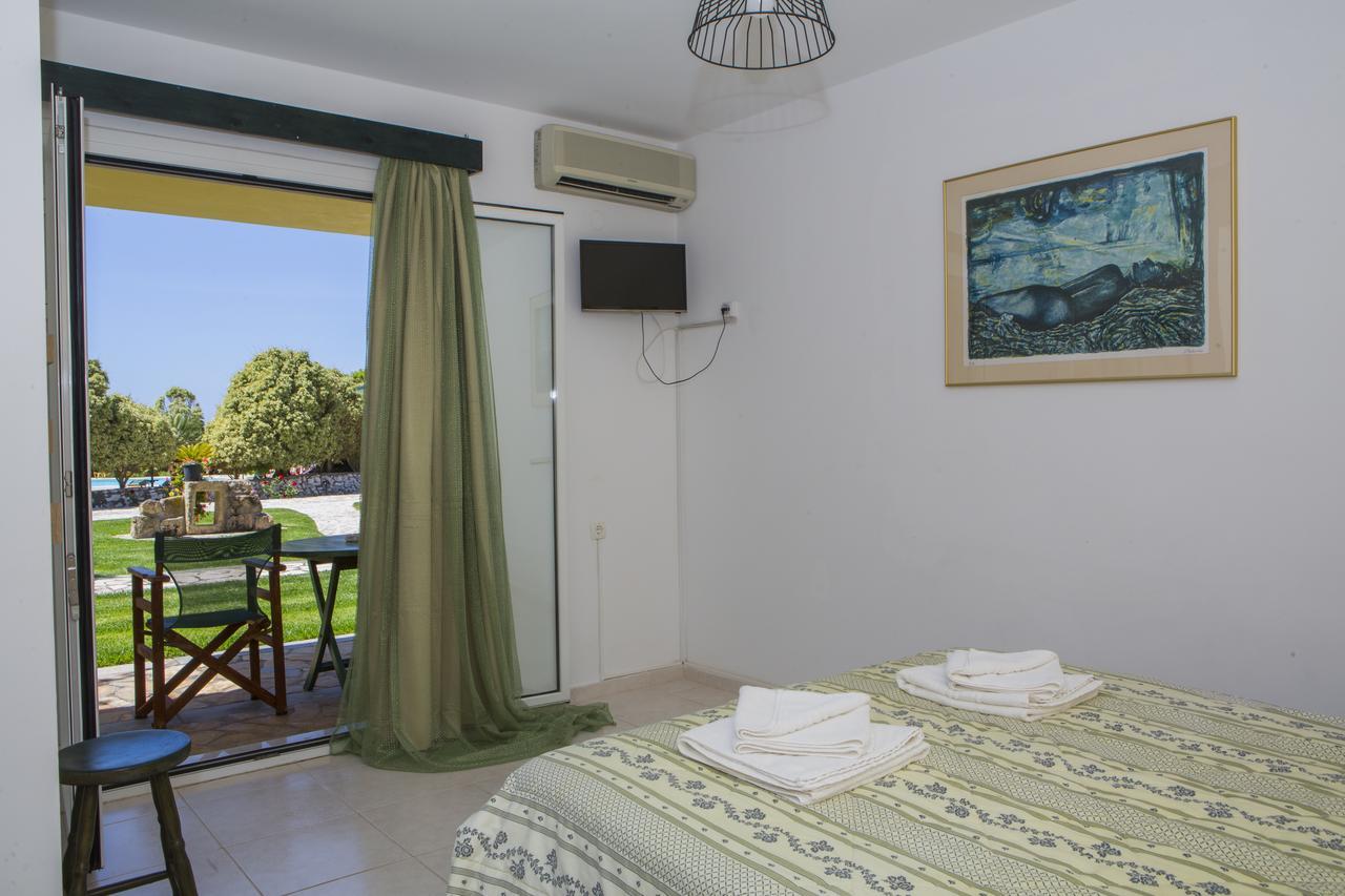 Sandy Beach Villas And Apartments Svoronata Exterior foto