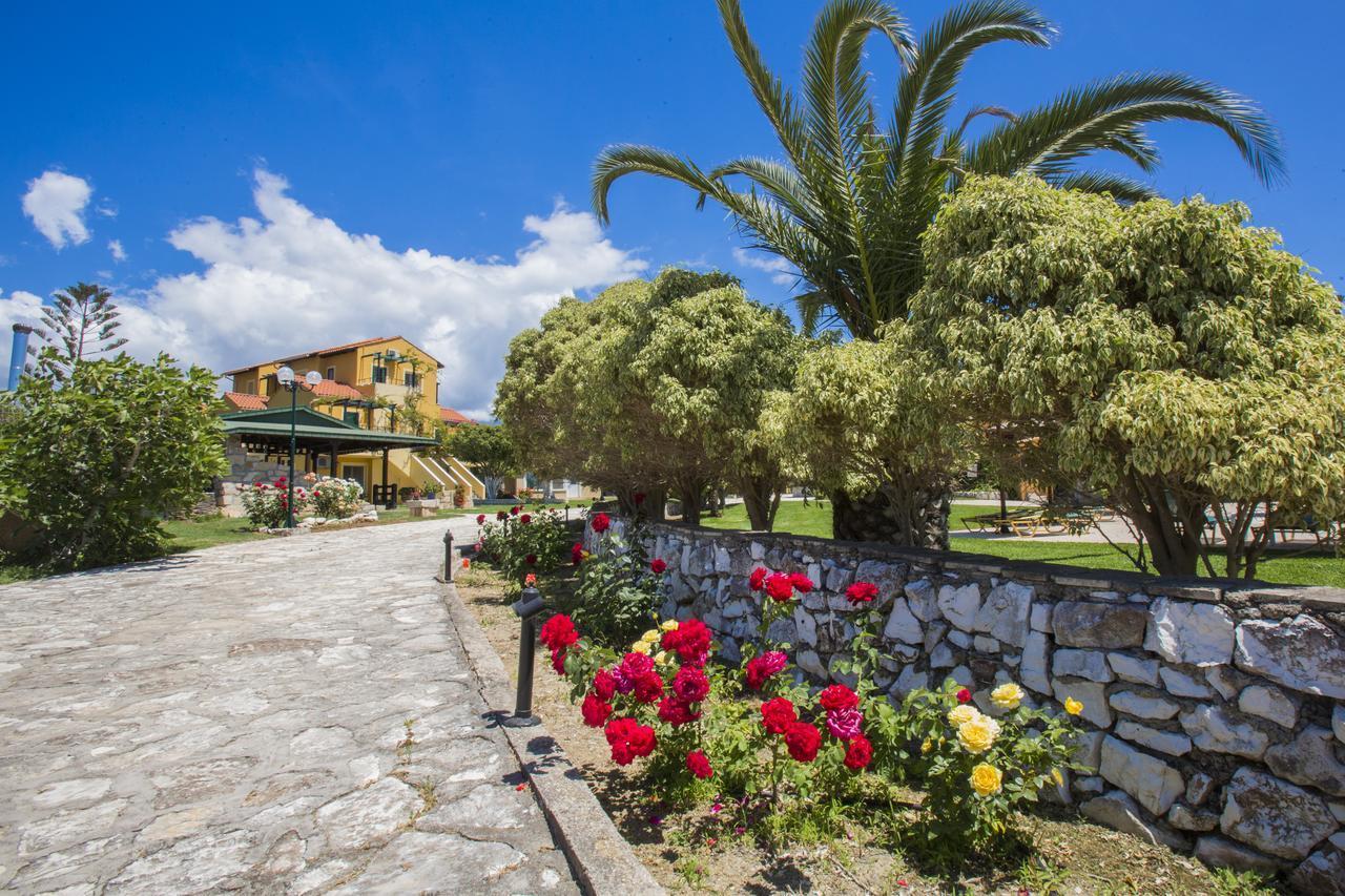 Sandy Beach Villas And Apartments Svoronata Exterior foto